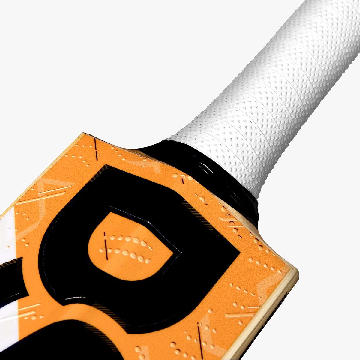 DSC Krunch 900 Cricket Bat 4 DSC Krunch 900 Cricket Bat - Image 4